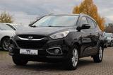 Hyundai ix35 2.0CRDI 4WD/VOLLSHEFT/NAVI/SHZ/KLIMA/BT/ - Hyundai ix35: Crdi
