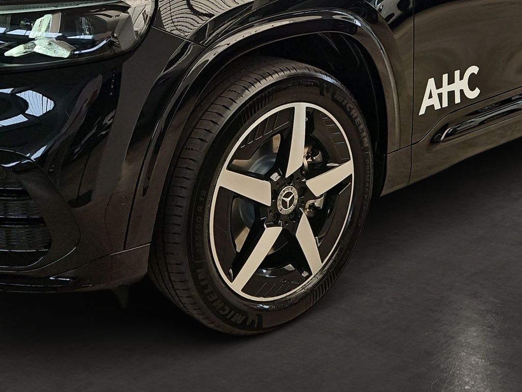 Fahrzeugabbildung Mercedes-Benz GLB 250+ mit EQ Technologie +AHK+DynLicht+Pano+