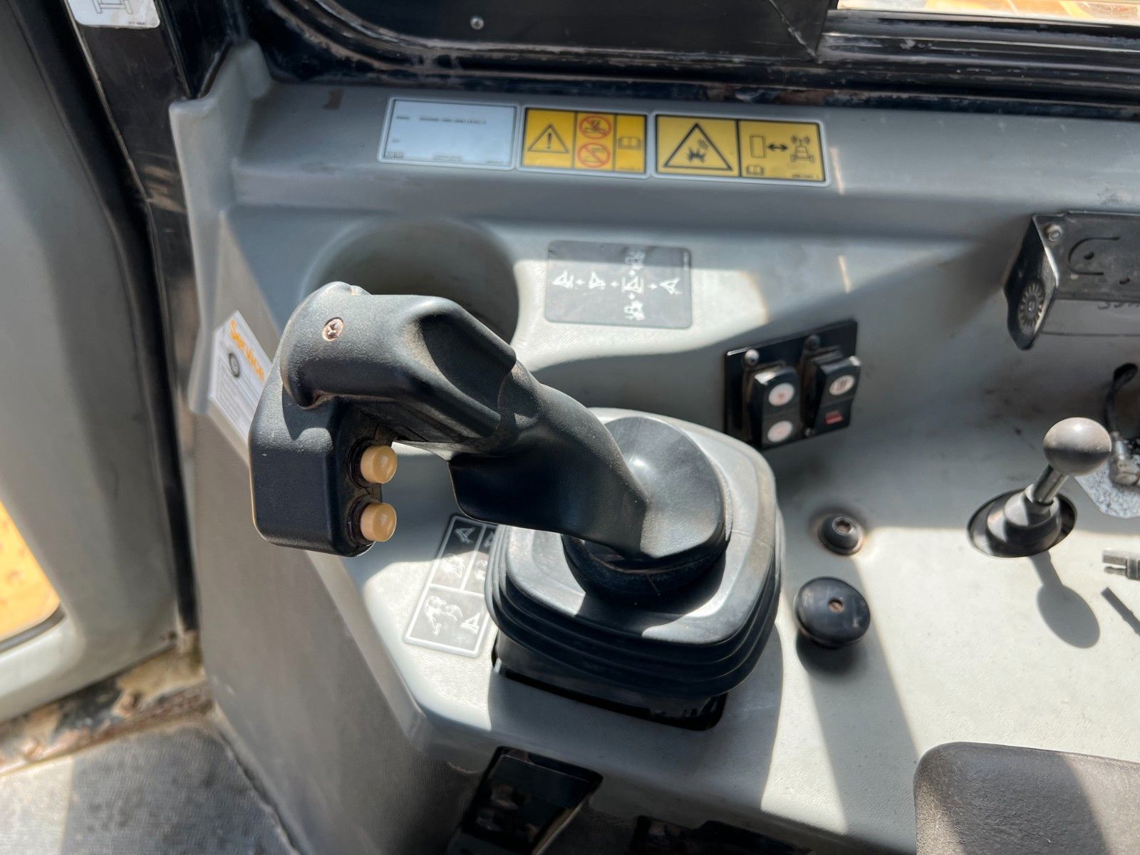 Fahrzeugabbildung CAT D6T LGP / 2014 / 16.261h / Klima / Ripperventil