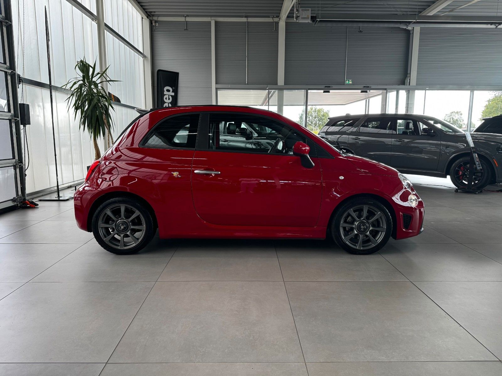 Fahrzeugabbildung Abarth 595 Cabrio Beats Bi-Xenon DAB+ Klima