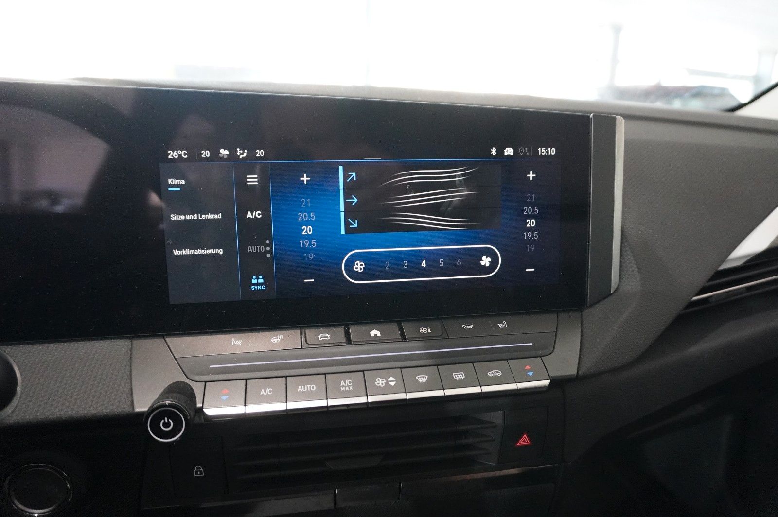 Fahrzeugabbildung Opel Astra L ST 1.6 HYBRID ELEGANCE NAVI/LED/KAMERA