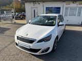 Peugeot 308 Allure - Peugeot 308 mit Benzin-Antrieb: Limousine, Automatik