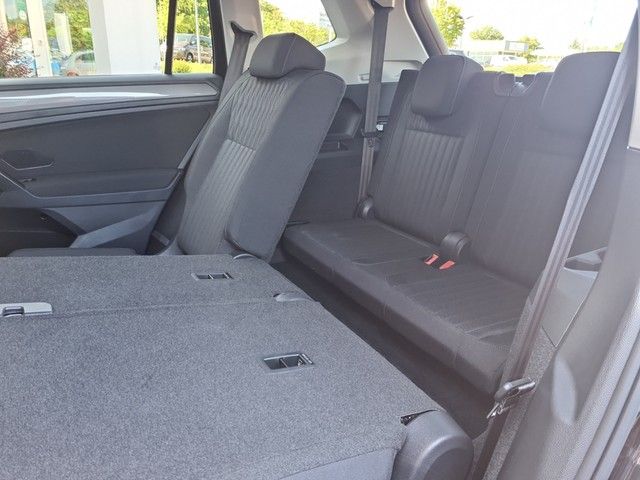 Fahrzeugabbildung Volkswagen Tiguan Allspace TDI Life DSG  7-Si LED AHK Navi