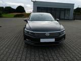Volkswagen Passat 2.0 TDI SCR DSG Highline Highline - VW Passat Gebrauchtwagen in Osnabrück