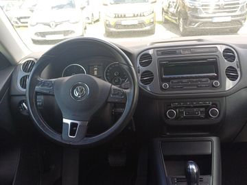 Volkswagen Tiguan - 8
