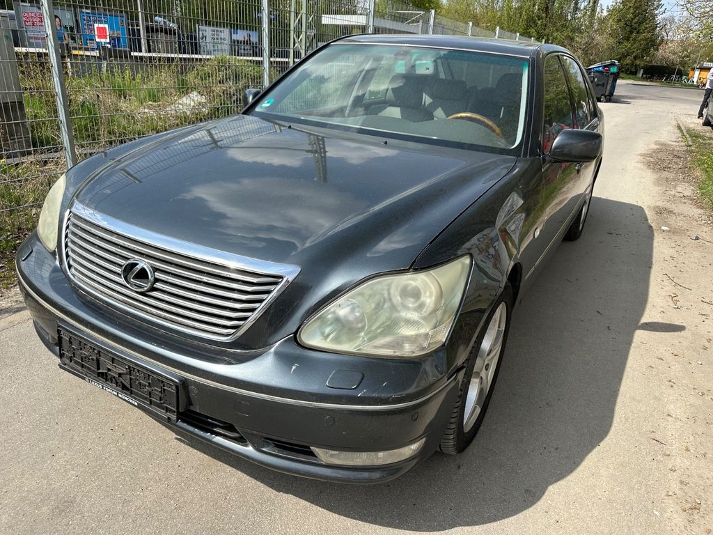 Lexus LS 430