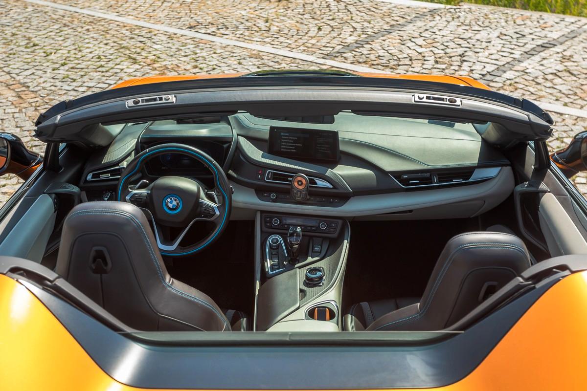 BMW i8 Roadster Basis
