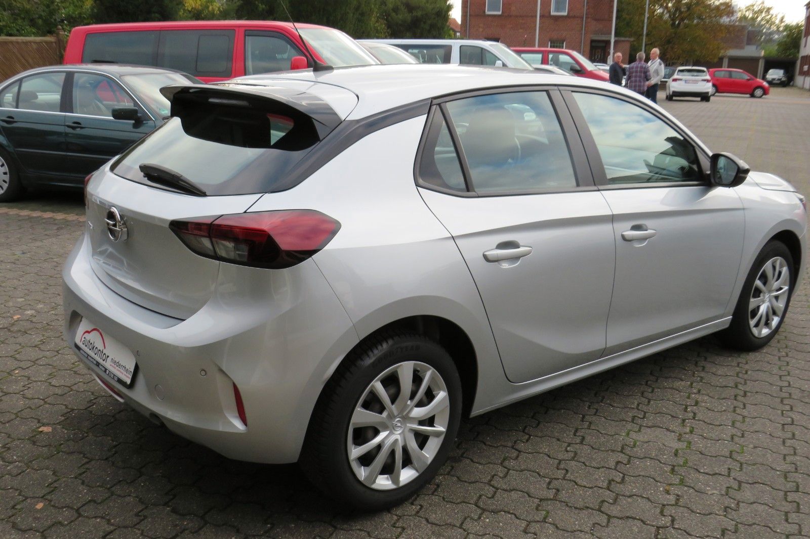 Fahrzeugabbildung Opel Corsa F Edition AUTOMATIK NAVI SITZH. PDC 1.HD