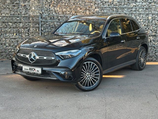 Mercedes-Benz GLC 300 e 4Matic AMG + Pano + AHK + Distronic