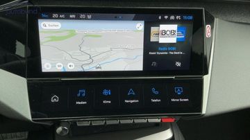 Peugeot 408 - 8