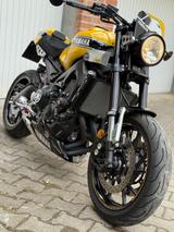 Yamaha XSR 900 60th Kenny Roberts Edition TOP Zustand - YAMAHA GELB