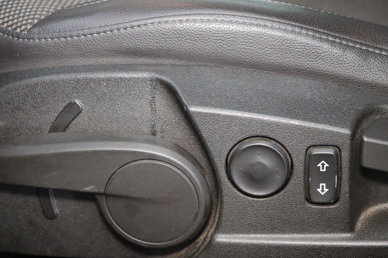 Fahrzeugabbildung Opel Insignia A Sports Tourer Innovation 4x4