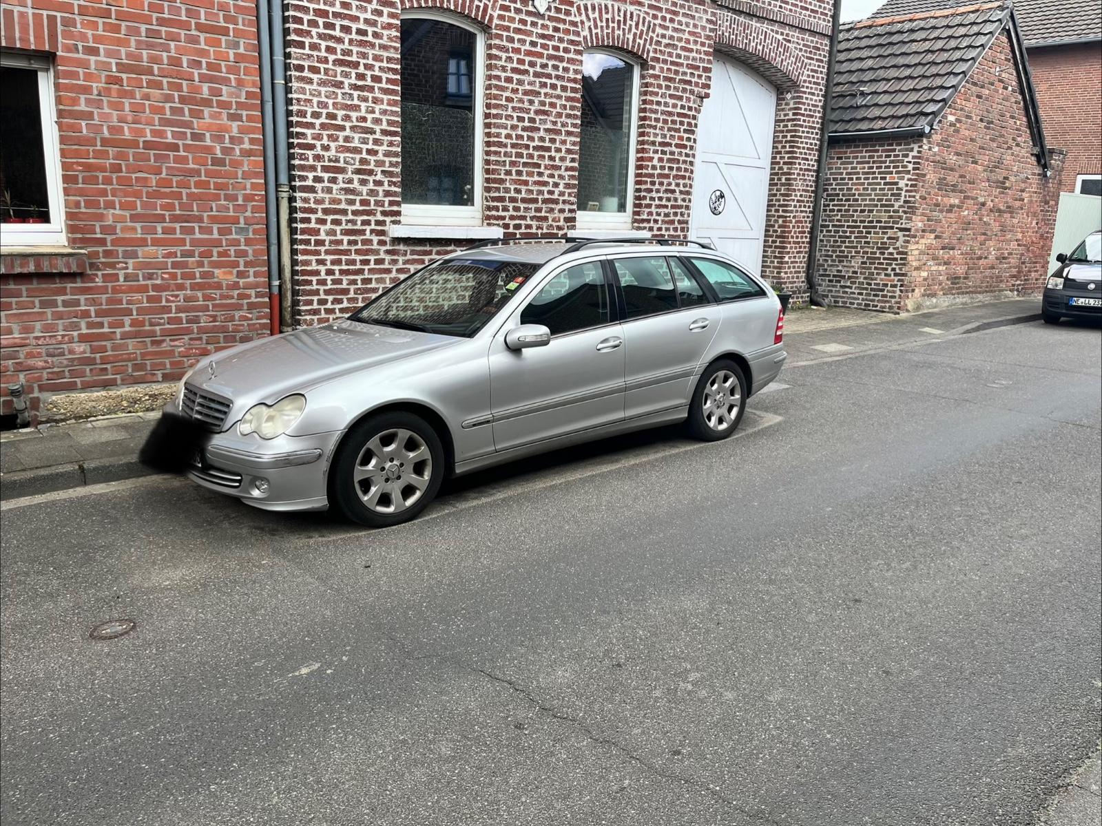 Mercedes-Benz C180 2004 — vehicle for AFU Ukraine