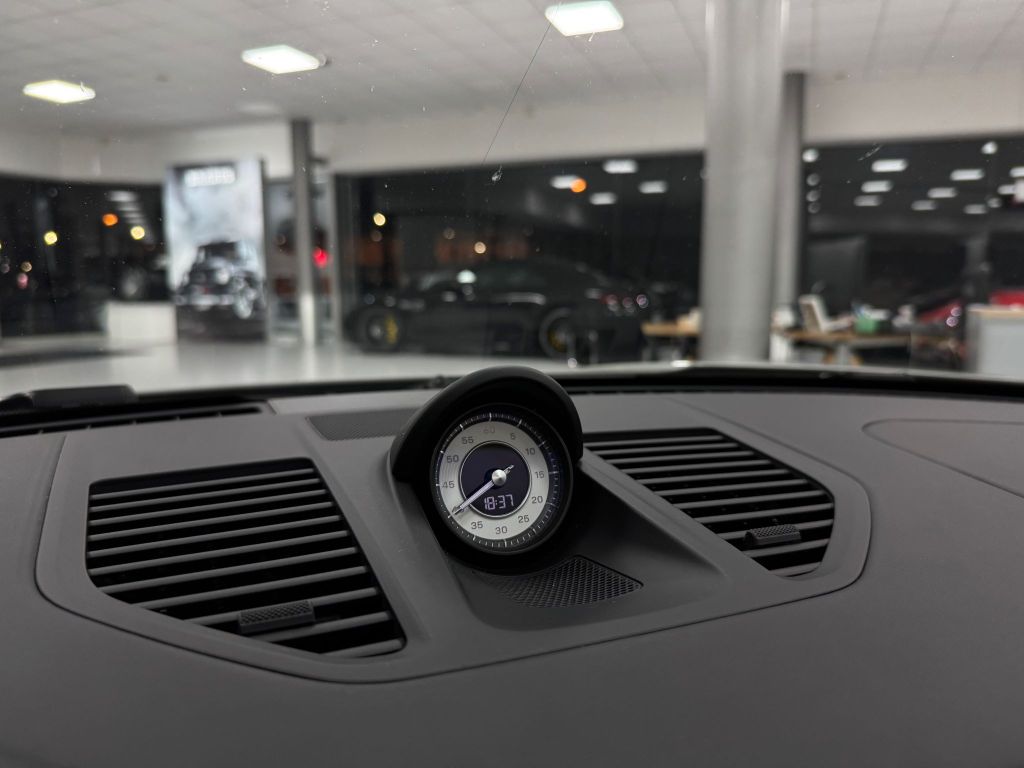 Porsche 992 911 Turbo S Cabrio*CHRONO*PCCB*PASM*NACHT*