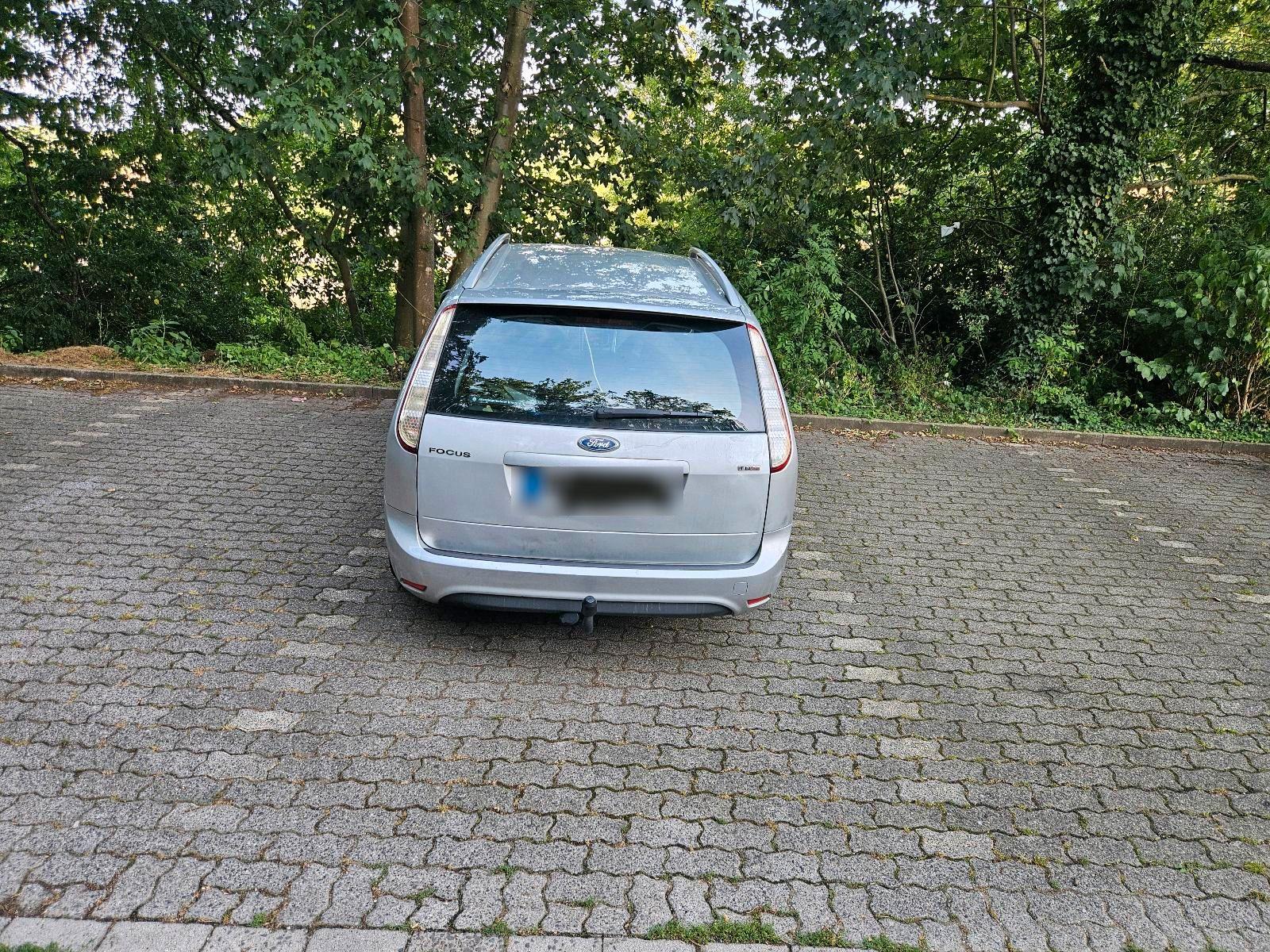 Ford Focus 2010 — photo 9