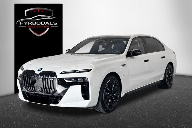 BMW M760e M760 e xDrive 571HP M Sport M Performance