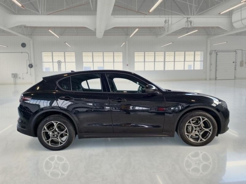 Alfa Romeo ALFA ROMEO STELVIO 2.2 TD 160 CV SPRINT AT8 RWD  imagem 3
