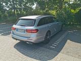 Mercedes-Benz E 200 4MATIC T Autom. - - gebrauchte Mercedes-Benz E 200 aus dem Jahr 2022