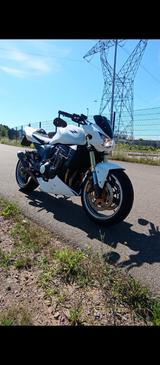 Kawasaki ZRT00A Z1000 2003 - KAWASAKI ZR 1000