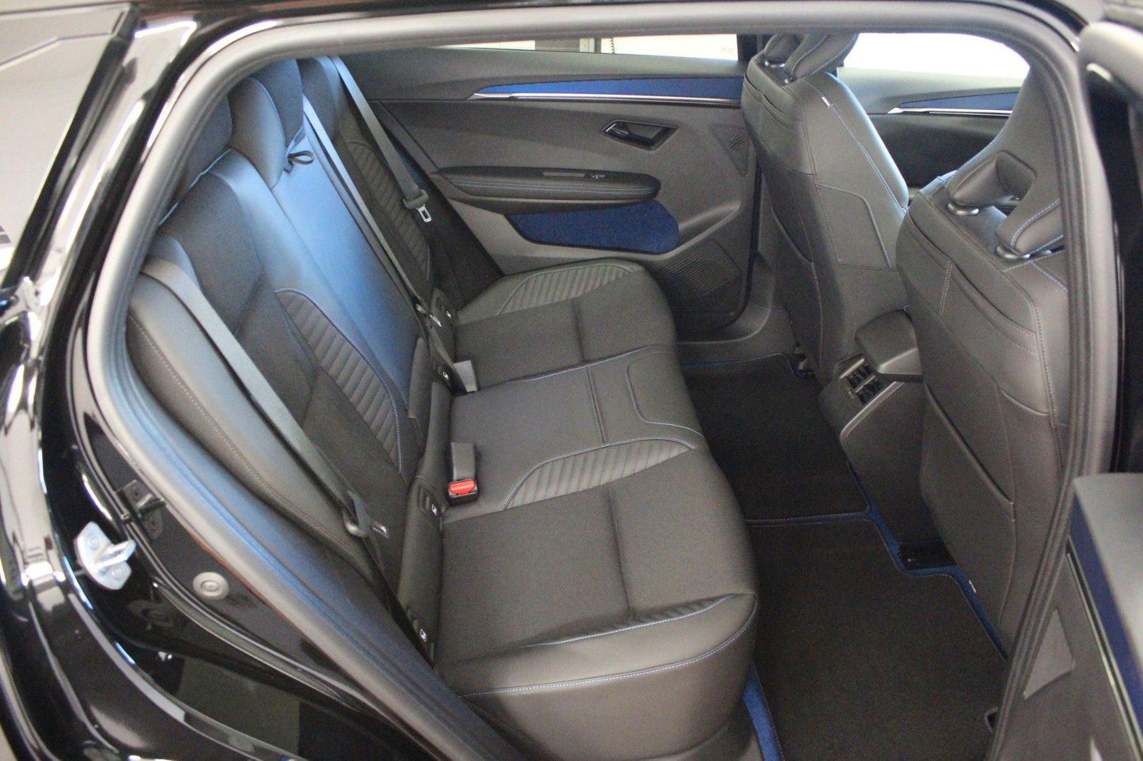 Fahrzeugabbildung Renault Scenic E-Tech 220 Long Range Esprit Alpine