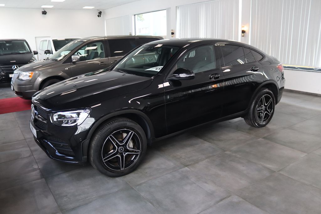 Image of Mercedes-Benz GLC 300