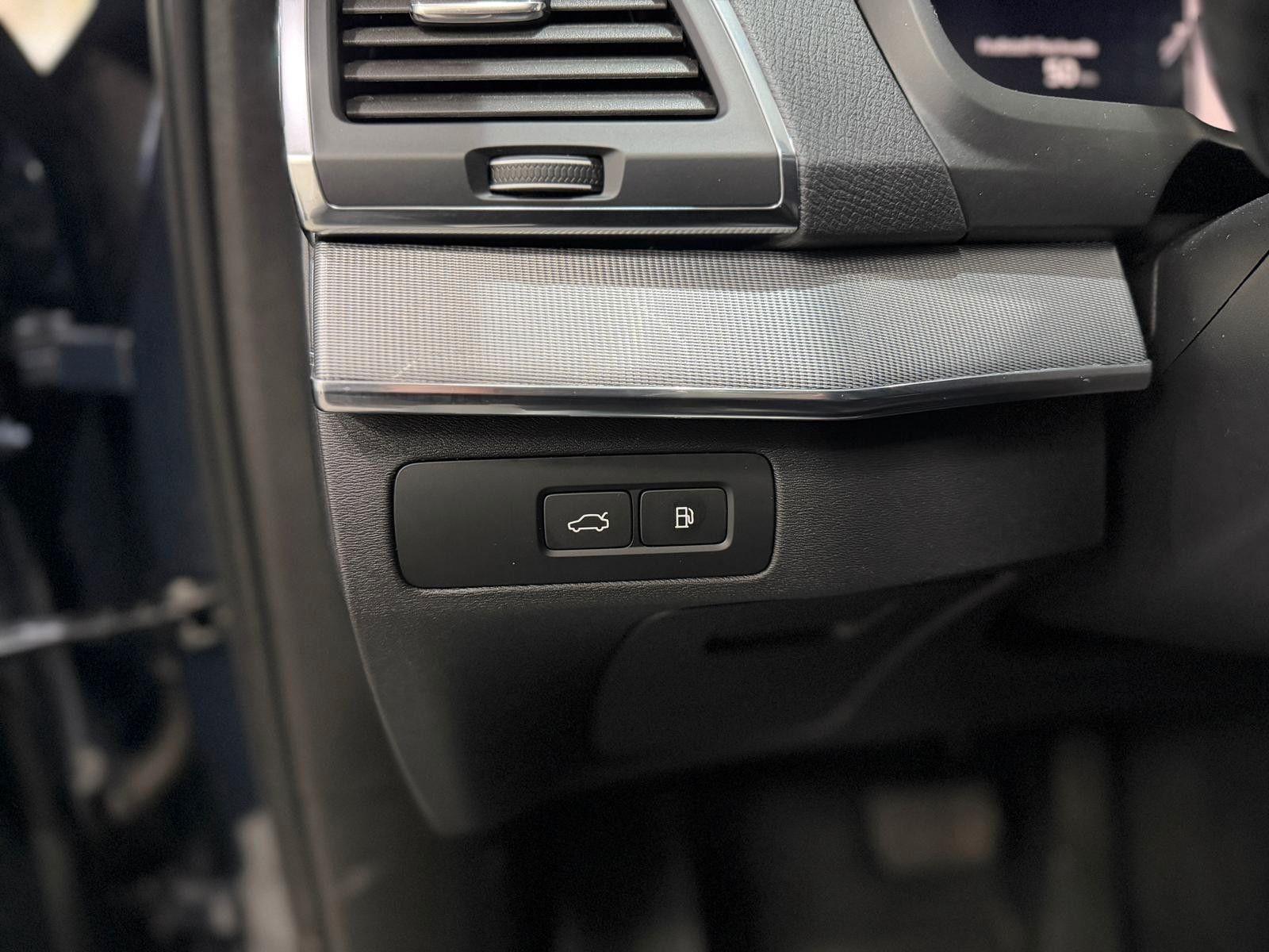 Volvo XC90 T8 Plug-In Hybrid AWD 1.Hand|7 Sitze|Leder