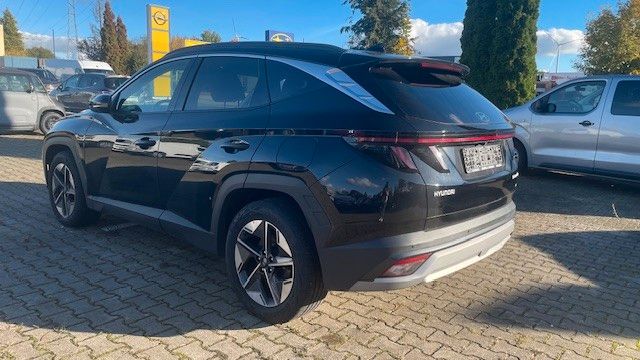 Autohaus Franke & Ebert -  Hyundai TUCSON Trend CRDi Allrad Navi+Kamera+Matrix-LED - Bild 2