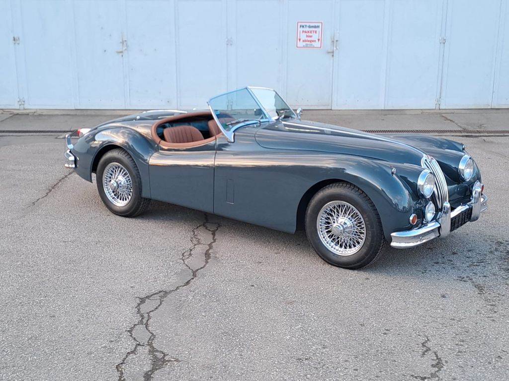Jaguar XK