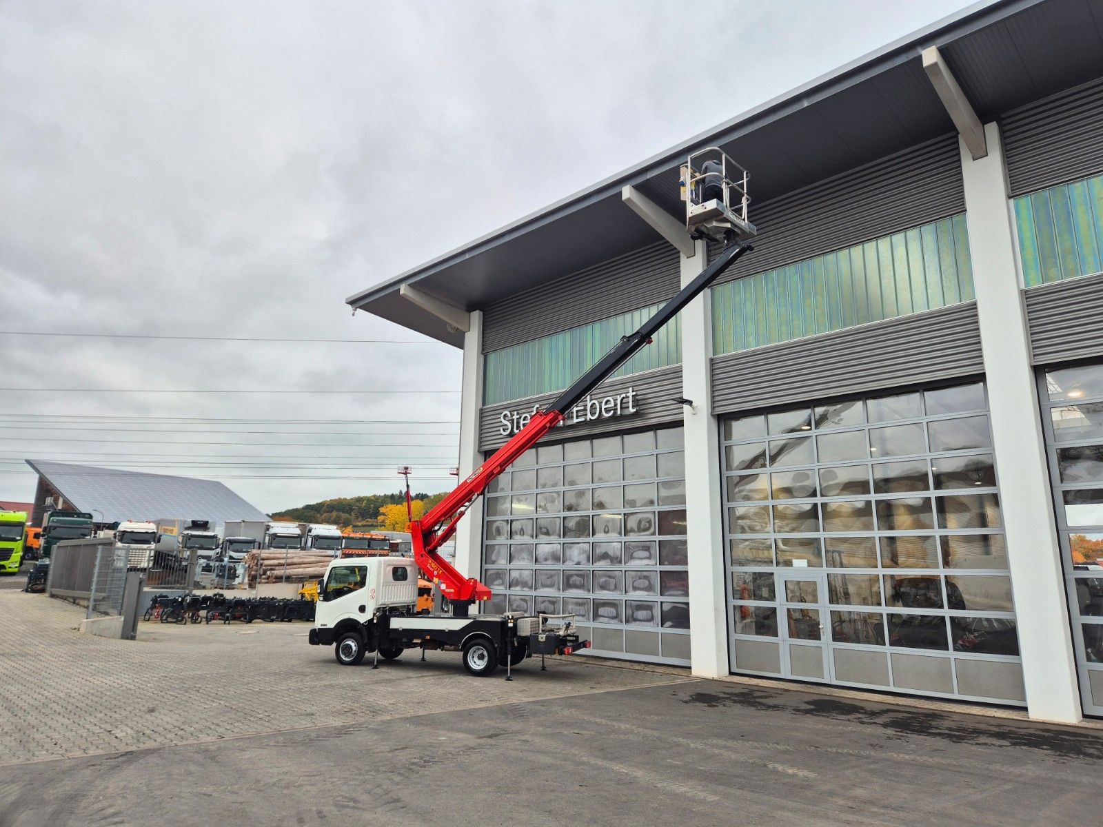 Fahrzeugabbildung Nissan Cabstar NT400 Palfinger P 160 TX 16m 1.104h