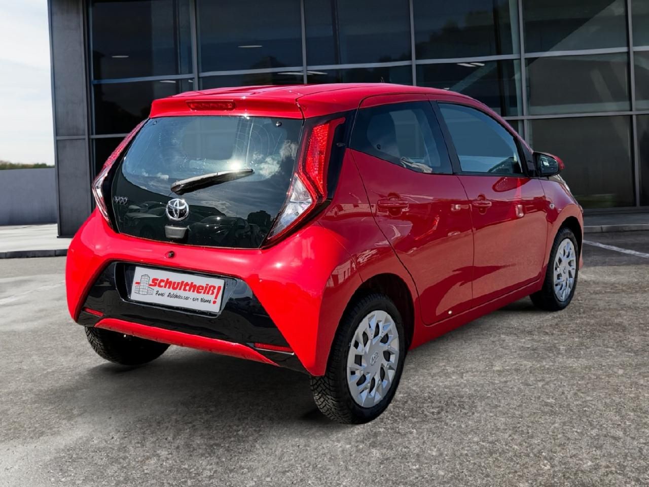 Fahrzeugabbildung Toyota AYGO x-play