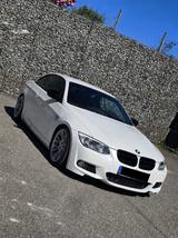 BMW 330d Cabrio - - BMW 330 aus 2010: 330d
