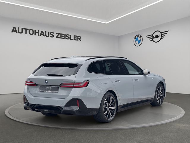 Foto Nummer 2: BMW i5