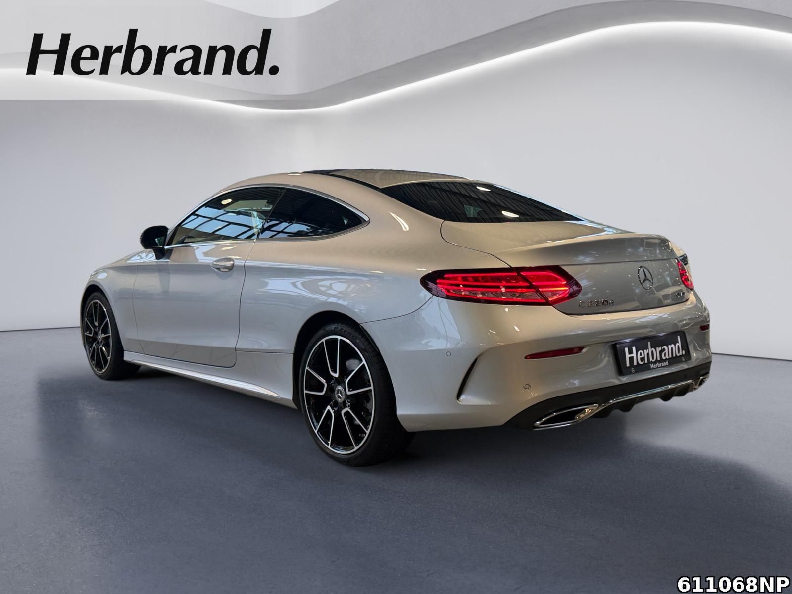 Mercedes-Benz C 220 d 4matic AMG Line Panorama CarPlay Head-up foto 4