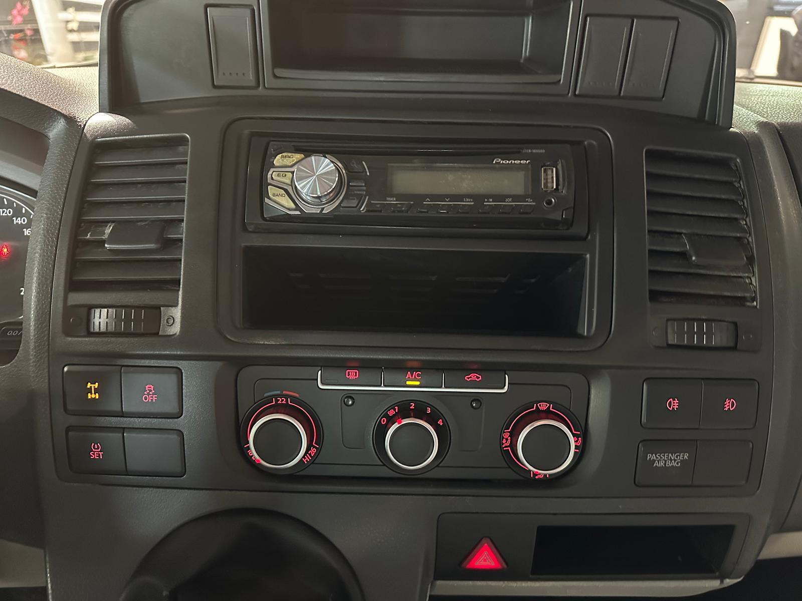Volkswagen T5 WIDDER 4MOTION ROCKTON SEIKEL BUNDESWEHR OFFR