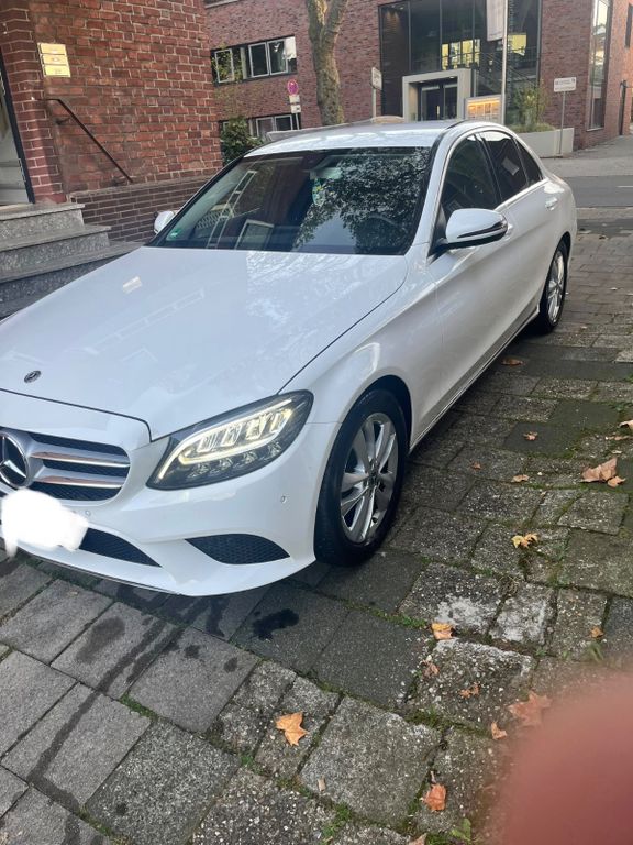 Image of Mercedes-Benz C 180