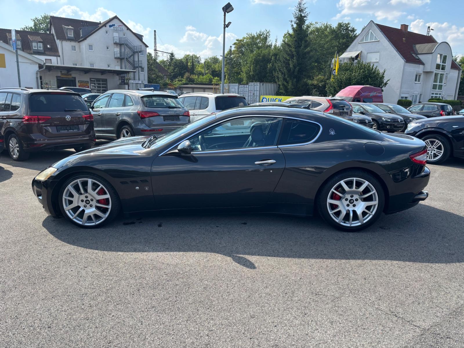Maserati GranTurismo 4.2 V8 | 405 ch | BVA | Essence | 144 258 km | 21 999 € | 01/2008 | Cuir Poltrona Frau | Sièges chauffants | GPS | Xénon