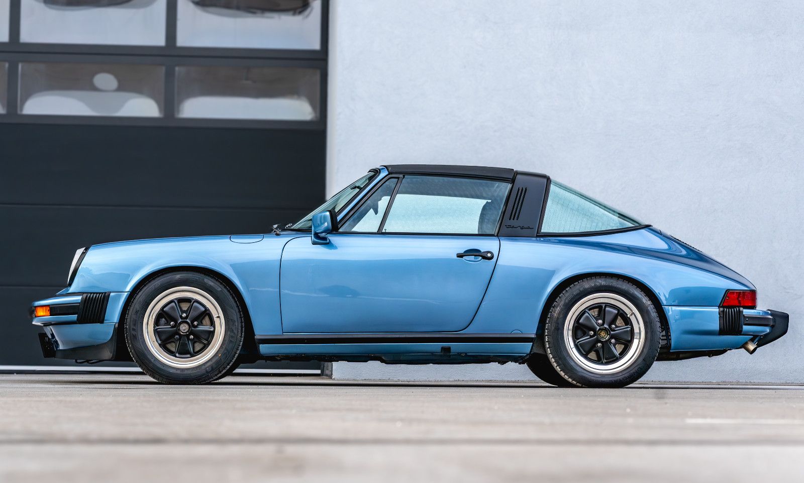 Porsche 911 – pogled 8