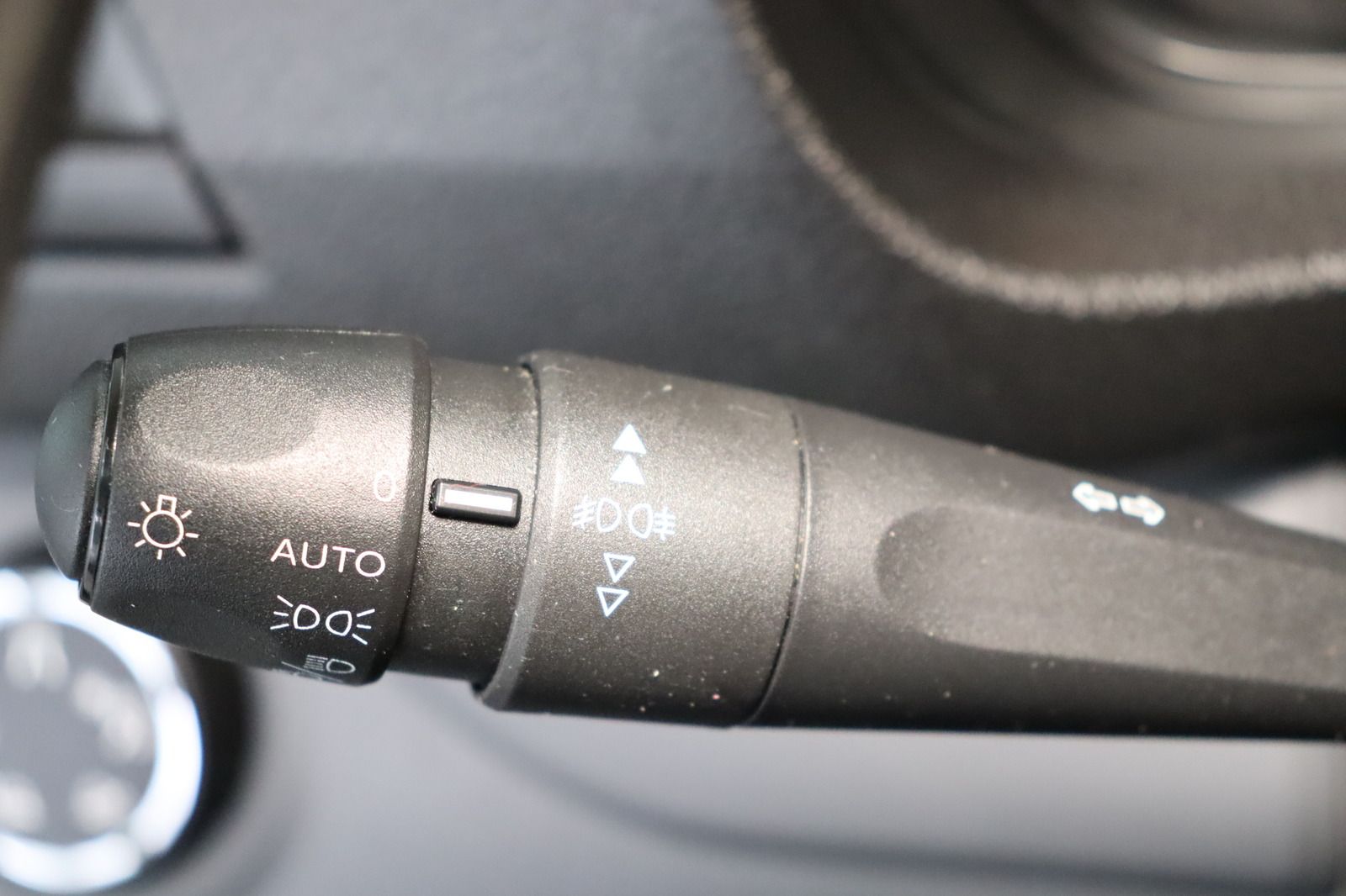 Fahrzeugabbildung Citroën Jumpy Kasten Club L2H1 * Klima * Navi * AHK