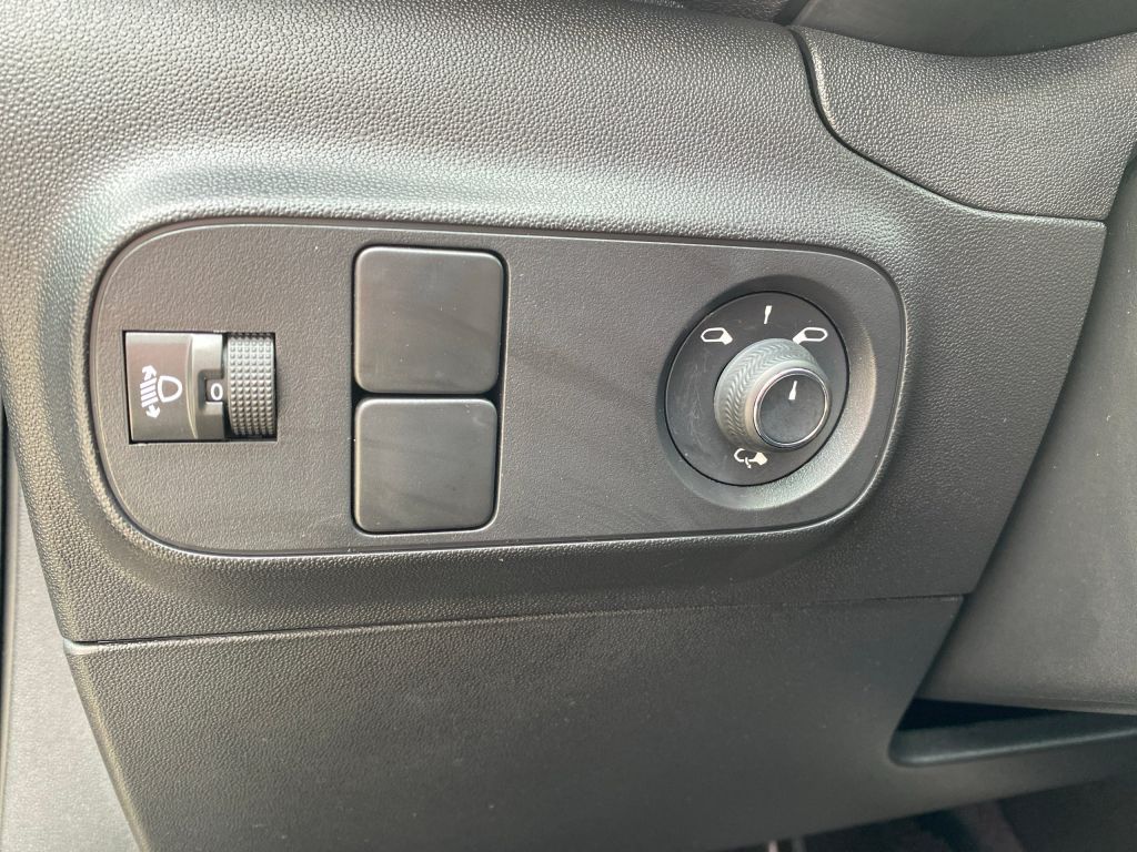 Fahrzeugabbildung Citroën C3 PT 110 S&S *Automatik* MAX *Navi*Rückfahrk*
