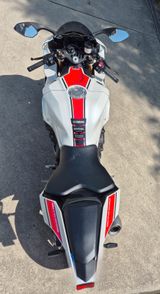 Yamaha R1 RN65 World GP 60th Anniversary  - Angebote entsprechen deinen Suchkriterien