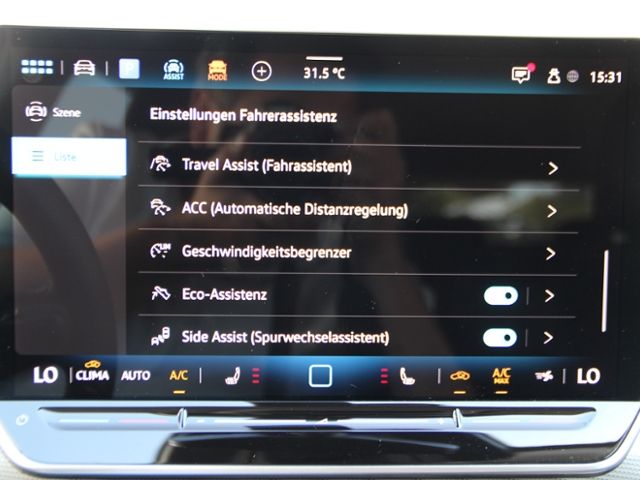 Volkswagen Golf VIII Variant 1.5 eTSI Style DSG Matrix LED