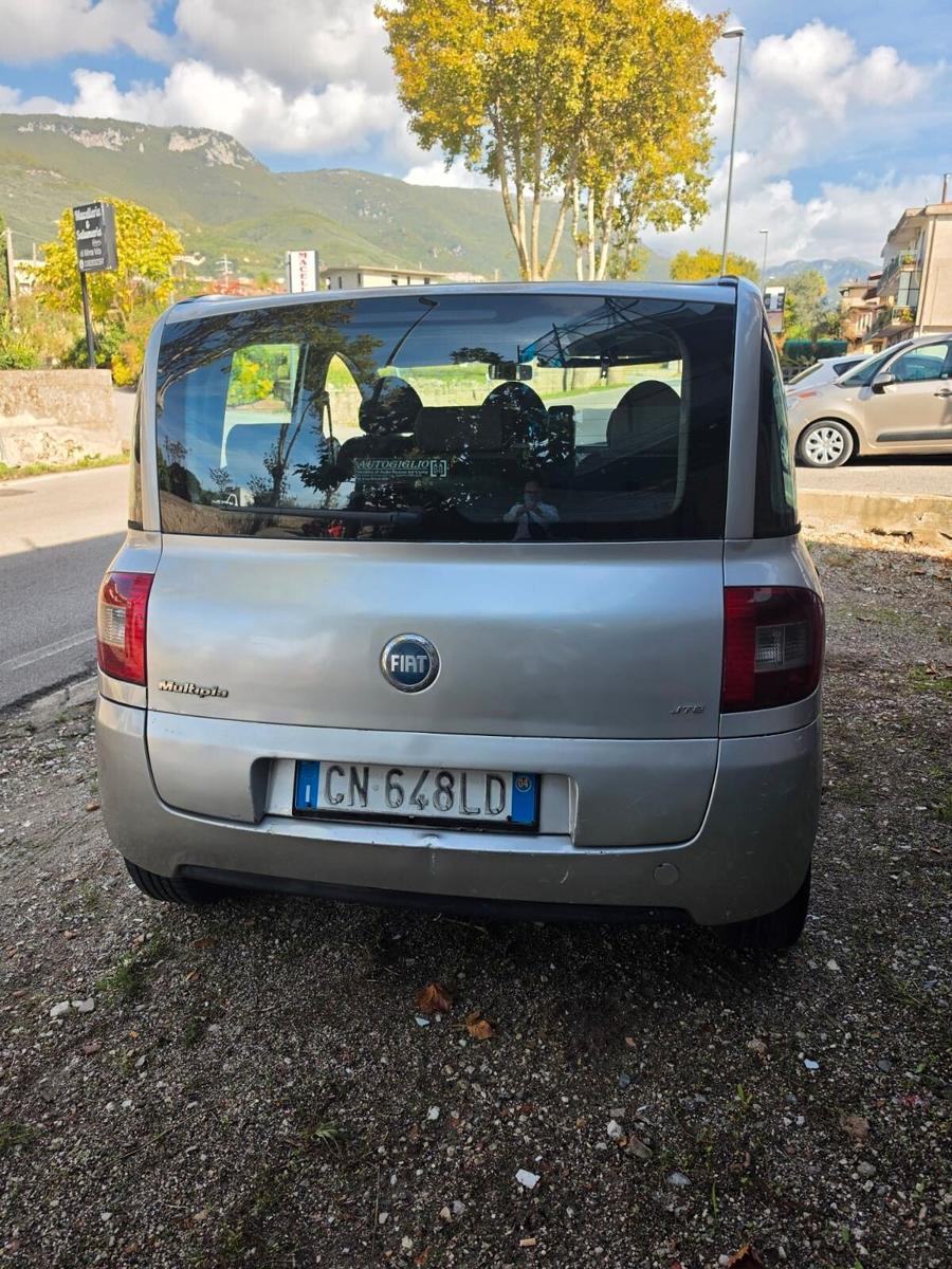 Fiat Multipla 2004 — engine 1.910 cm³, 116 HP (85kW)