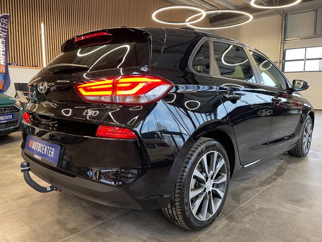 Hyundai i30 YES! Plus *PANO*AHK*KAMERA*NAVI*CARPLAY*TEMP