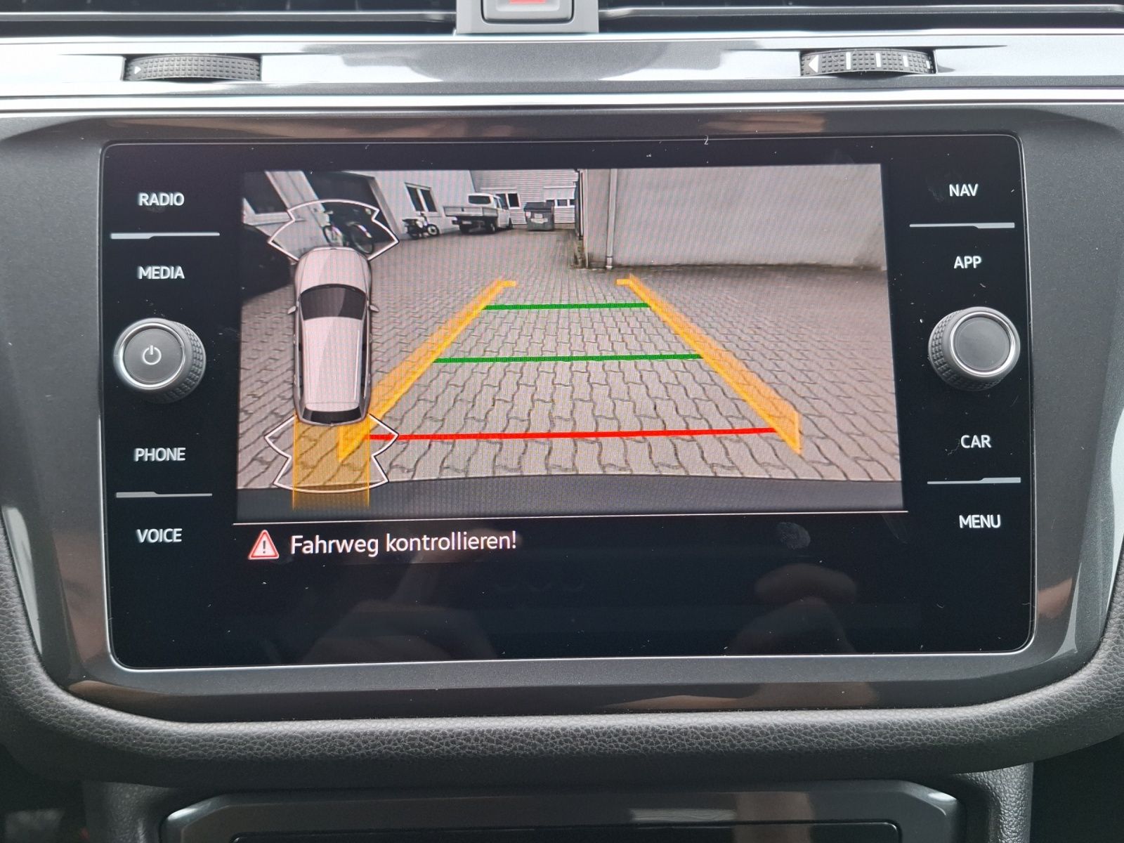 Fahrzeugabbildung Volkswagen Tiguan Allspace TDI Life DSG  7-Si LED AHK Navi