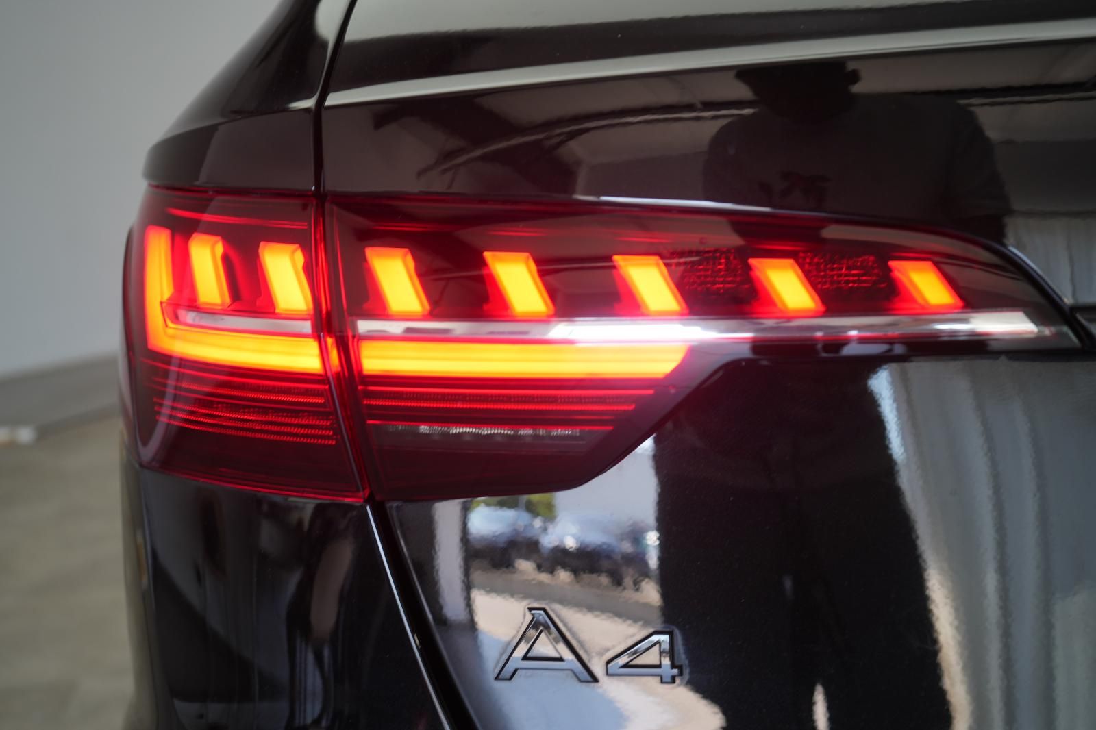 Audi A4 45 TFSI quattro S line Competition ACC Virtua foto 12