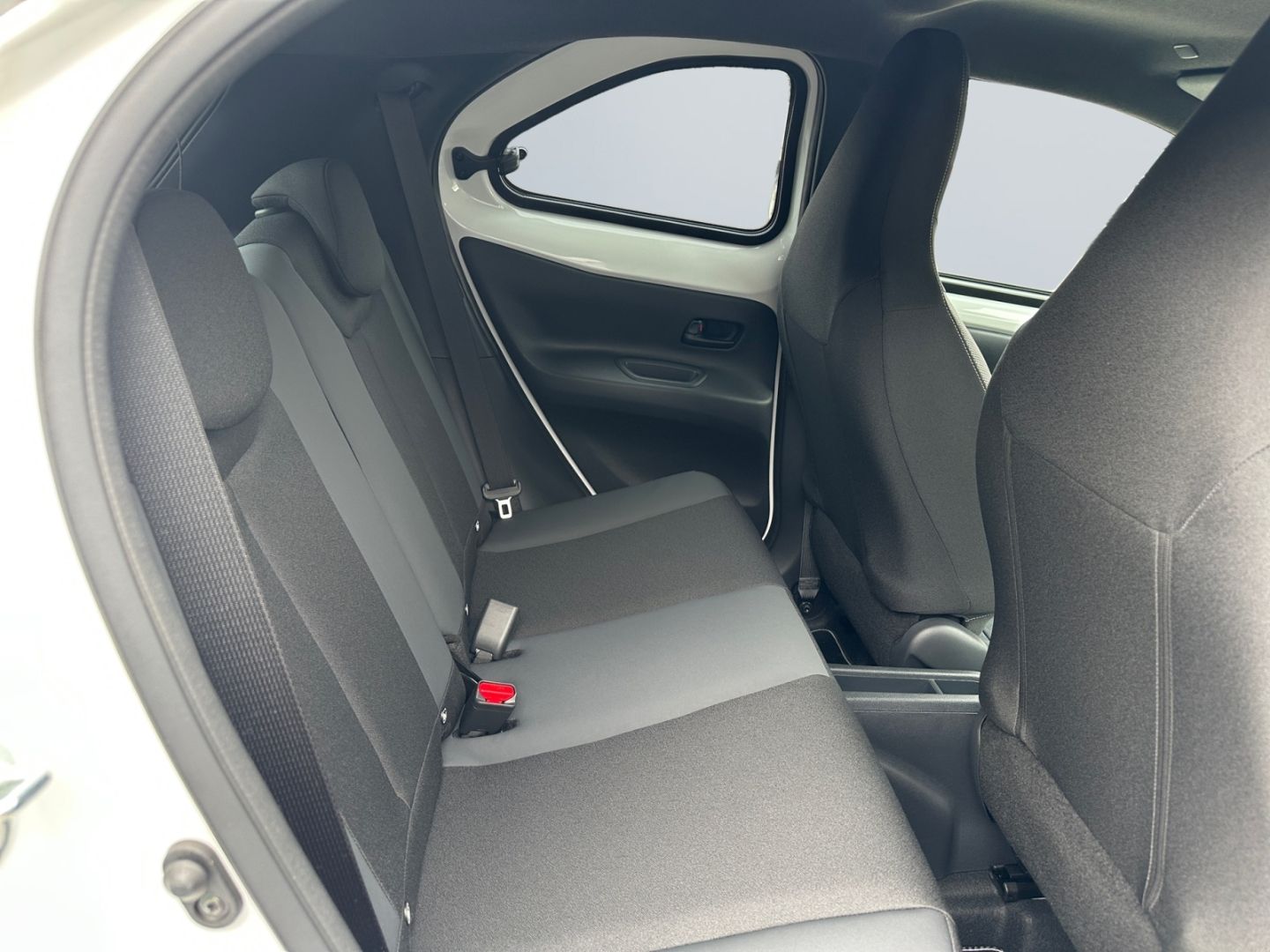 Toyota Aygo (X) - Bild 17