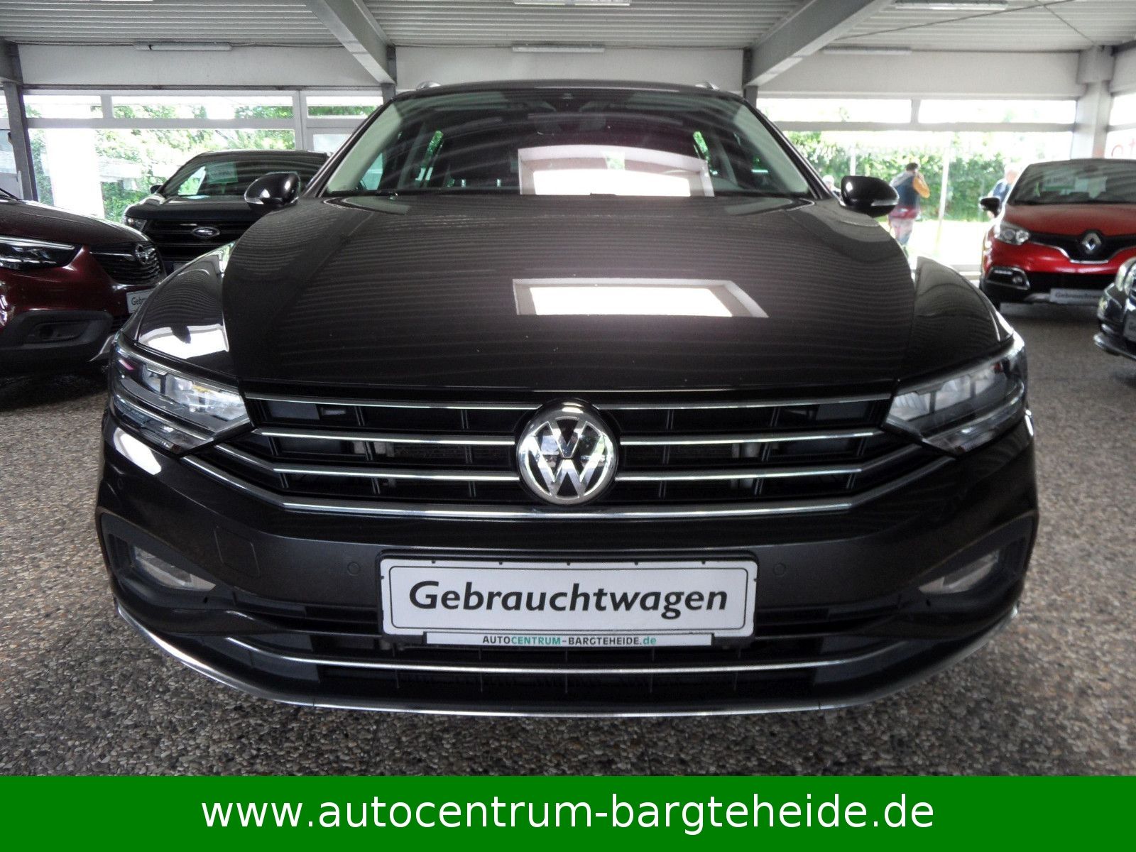 VW Passat Variant 2.0TSi Aut. Highl. 1.HD+KAMERA+NA