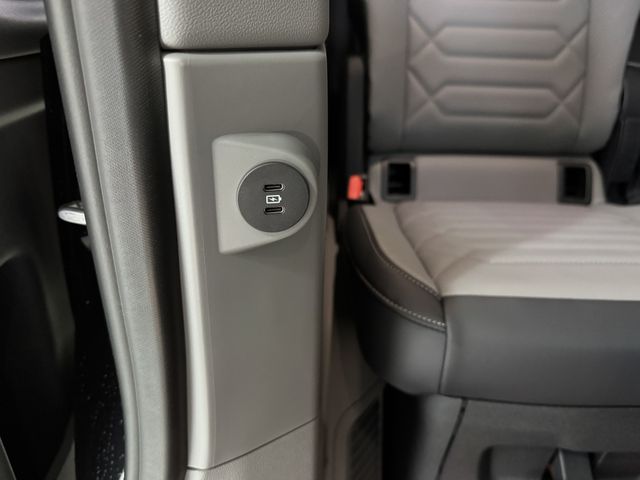 Ford Tourneo Custom 2.0 EcoBlue L1 Titanium