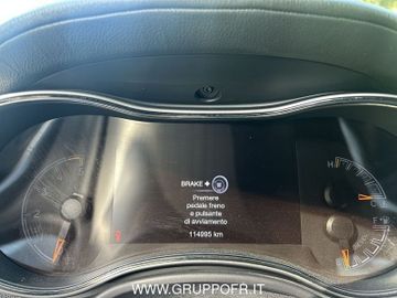 Jeep Grand Cherokee - 12