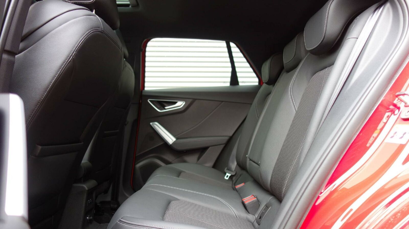 Fahrzeugabbildung Audi SQ2 TFSI s-tronic quattro AHK Fahren Parken S Li